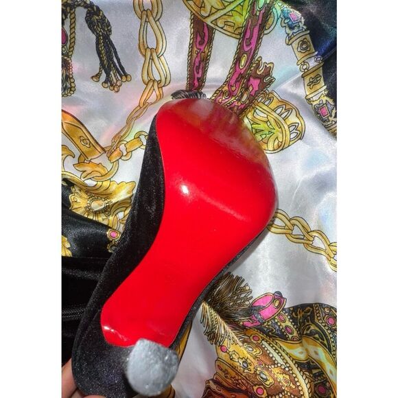 Authenticated Christian Louboutin Elegant Over-the-Knee Stiletto Velour Boots,35 - Picture 8 of 15